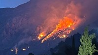 Požar na Biokovu: 'Trudimo se da se vatra ne proširi prema kućama, u pomoć stižu i Imoćani'