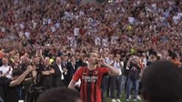 VIDEO: Zlatan, doktor nogometa, s kubankom i šampanjcem doveo atmosferu do usijanja