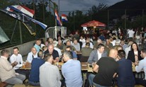FOTO: Lipanjske zore oduševile! Bakljada, vatromet, Dražen Žanko i gosti u Mostaru...