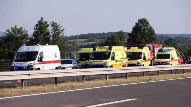 Strašna nesreća na autocesti A4, 11 poginulih u slijetanju autobusa 