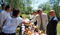 Kralj Charles ima staru kuću u Rumunjskoj, pomaže poljoprivrednicima, susjedi ga vole
