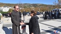 VIDEO procesije kroz Grude pregledan skoro 50 tisuća puta, DONOSIMO propovijed fra Mile Vlašića