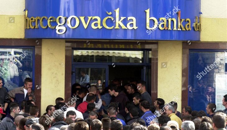 Dioničari Hercegovačke banke traže 16 milijuna KM plus odštetu od 2006.