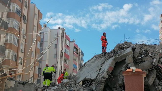 Broj poginulih u potresu u Turskoj porastao na više od 48.000