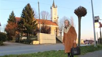 Baka Katica svakog dana pješači 5 kilometara do crkve: Molitva mi je sve u životu pa mi ni sa 79 godina nije problem pješačiti