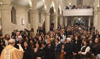 FOTO: Mnoštvo vjernika na Vazmenom bdjenju u Grudama! 'Nije beznađe, nije ništavilo, nego je u Gospodinu život'