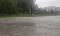 FOTO: Grudska zvona na vrijeme zazvonila... a poplave i krupa pogodile sjever, sjeveroistok, istok i središnji dio BiH