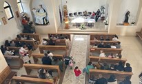 FOTO: Nakon molitve krunice djecu u Dragićini darivao Sveti Nikola