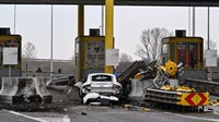 Vozač star 21 godinu zabio se u betonsku barikadu pri brzini od 230 kilometara na sat i poginuo