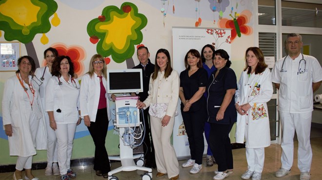Violeta donirala respirator Klinci za dječje bolesti u Splitu FOTO